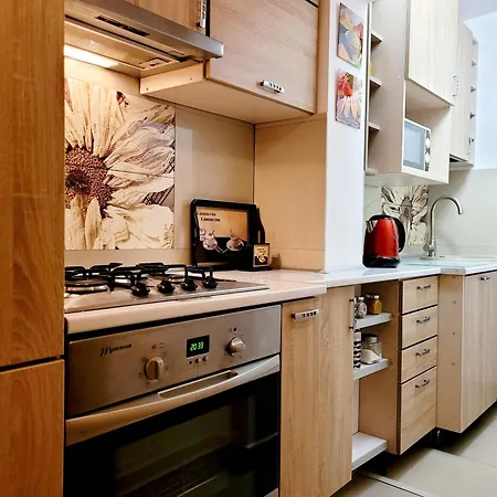 - Centre Main Station 170m *