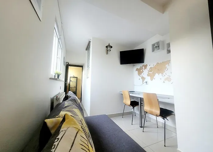 Lägenhet - Centre Main Station 170m *