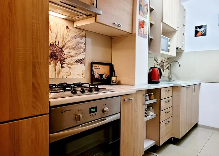 - Centre Main Station 170m *