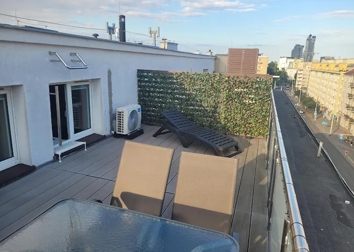 - Centre Main Station 170m * Gdynia